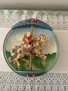 1994 Bradford Exchange Carousel Daydreams "Swept Away" musical collector plate